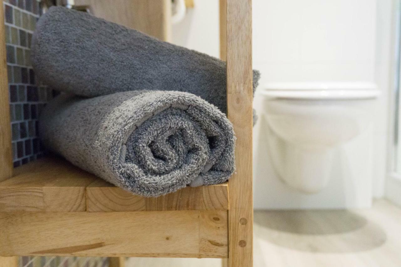 Moderne 70 Qm Wohnung Mit Grosser Dachterrasse Kinheim Eksteriør billede