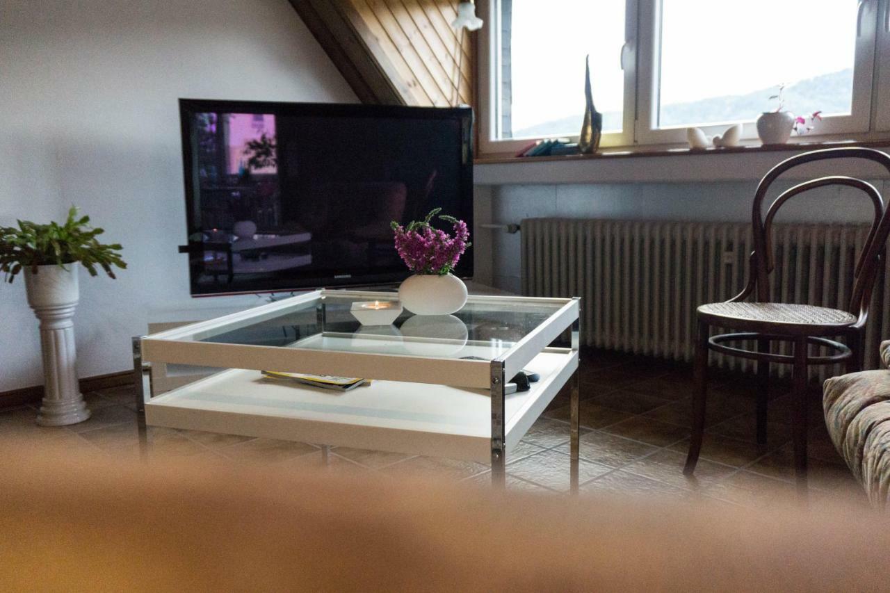 Moderne 70 Qm Wohnung Mit Grosser Dachterrasse Kinheim Eksteriør billede